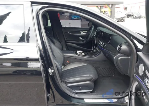 2017 Mercedes-Benz E 300 z USA, uszkodzony, nr VIN WDDZF4JB8HA174469